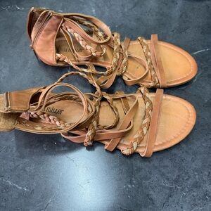 Olivia Miller Women's Tan Sandals